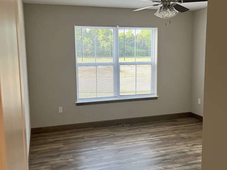 200 Pine Ridge Ct #200 — Photo 17