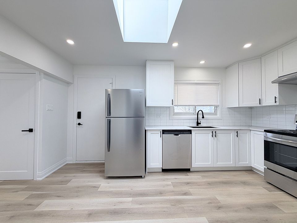 1st image of 290 Upper Paradise Rd #1