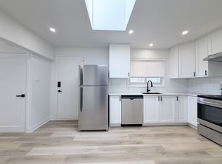 290 Upper Paradise Rd #1, Hamilton, ON L9C5C4