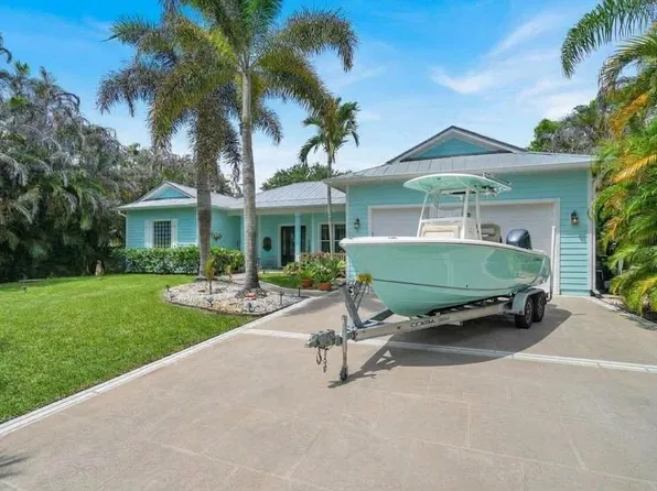 1870 NE VICTORIAN Lane, Jensen Beach, FL 34957