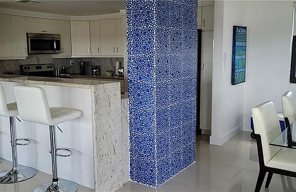 4th image of 3800 Galt Ocean Dr APT 811