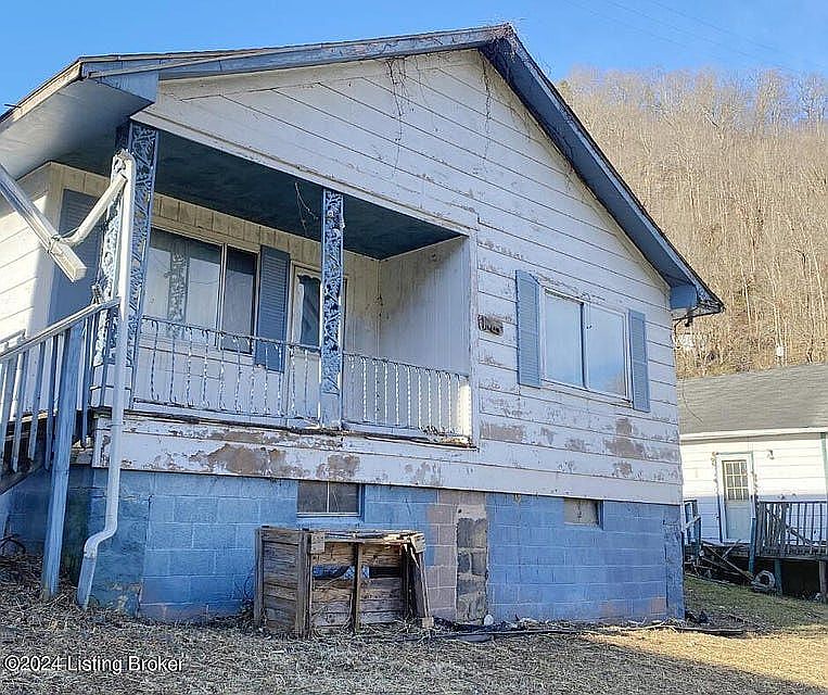 1st image of 106 Henry Dr