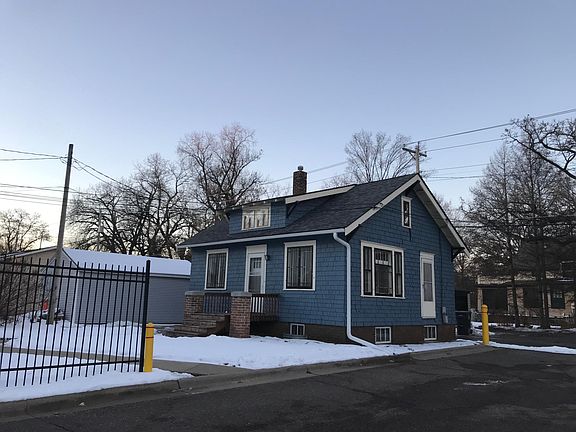 2nd image of 1193 Grand Ave
