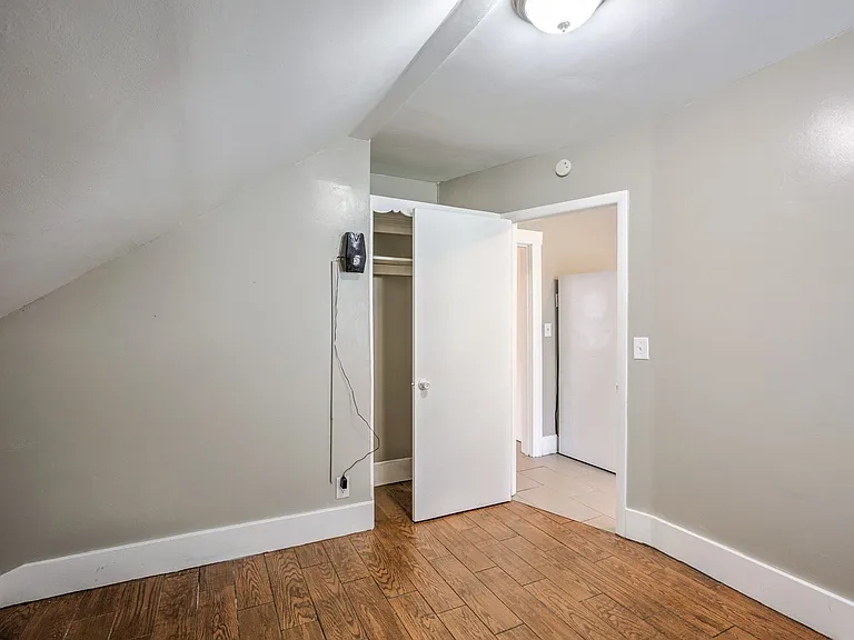 3314 Jackson St — Photo 12