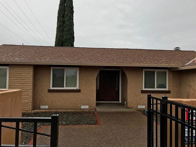 1566 Ventura Dr — Photo 1