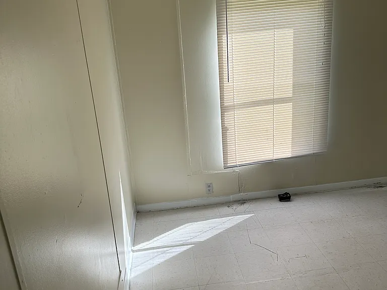 2104 Rutledge Rd — Photo 5