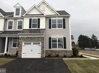 120 Woodwinds Dr, Collegeville, PA 19426