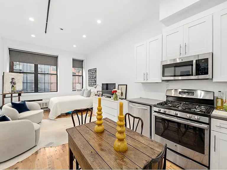 215 Pacific St #3A — Photo 1