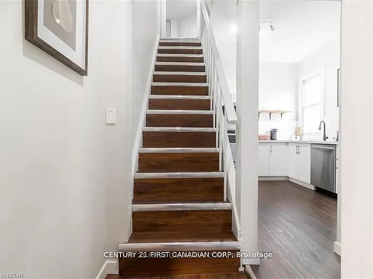 43 Josephine St #3 — Photo 5