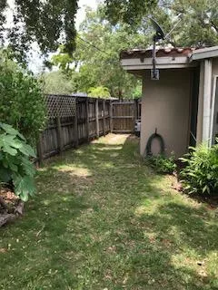 Fenced in yard - Side yard - 11820 SW 81st Rd