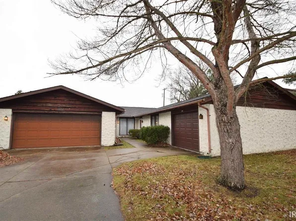 200 W Charter Dr, Muncie, IN 47303