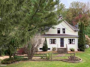 1023 E Schapville Rd, Elizabeth, IL 61028