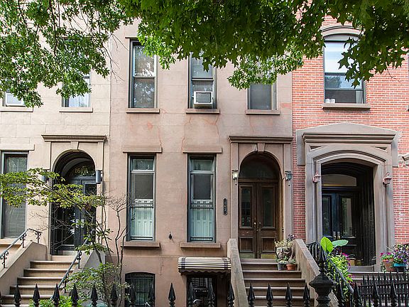 3rd image of 163 Carroll St