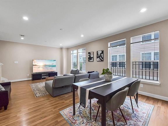 4th image of 3001 Murworth Drive #1702