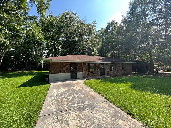 2nd image of 301 Katherine Dr