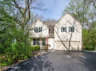 6108 Pleasant View Rd, Oakwood Hills, IL 60013