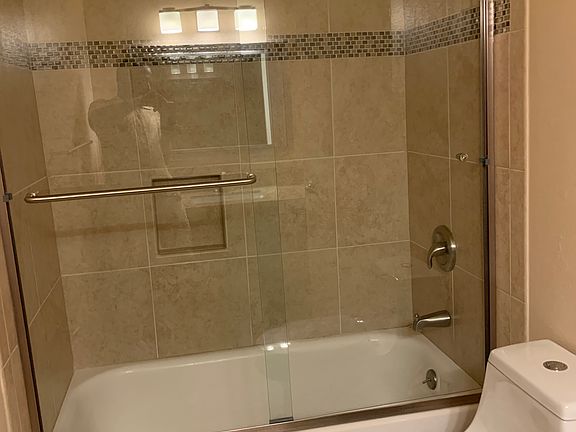 Back Ensuite Bath