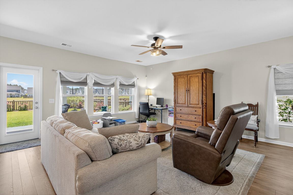 next background image