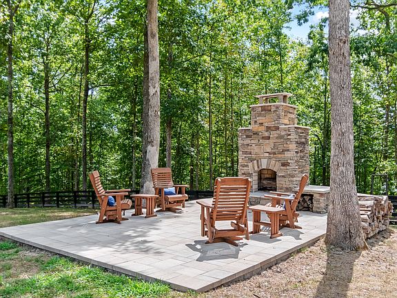 11th image of 6011 Garrison Springs Rd