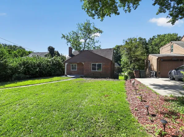 1263 W Galbraith Rd, Cincinnati, OH 45231