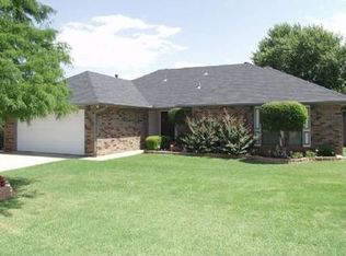 8812 Tracy Dr, Oklahoma City, OK 73132