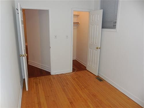3rd image of 1027 N Honore St #1REAR