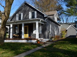 209 W Burton Ave, Eureka, IL