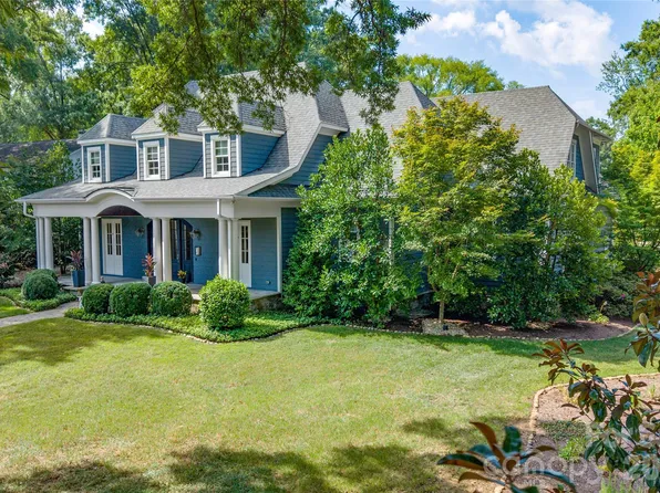 2800 Wintergreen Dr, Charlotte, NC 28211