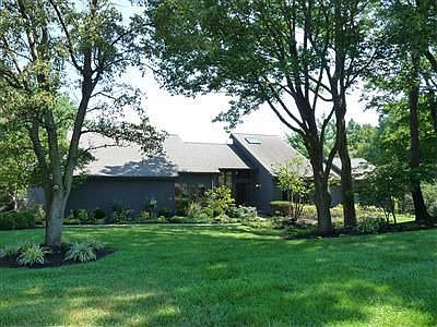 1st image of 862 Rosewood Dr
