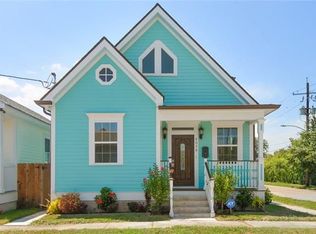 9036 Marks St, New Orleans, LA 70118
