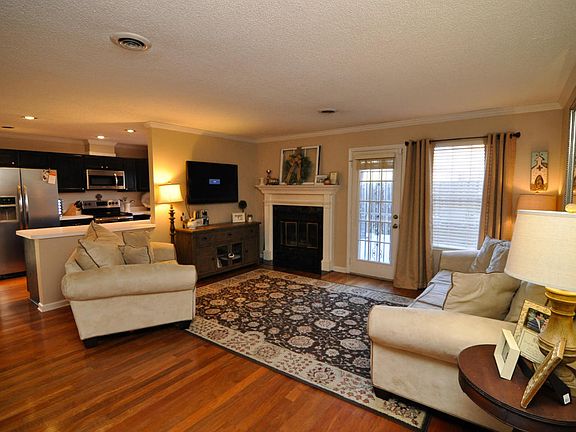 2nd image of 7731 Wilmington Dr