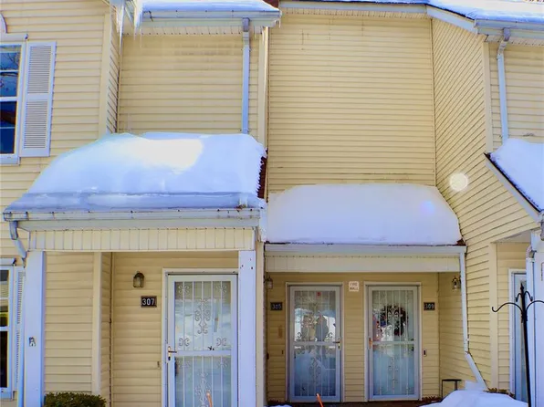 305 Gazebo Court, New Windsor, NY 12553