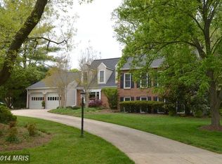 9800 Fosbak Dr, Vienna, VA 22182