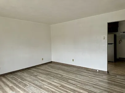 5210 Walnut Valley Drive - D — Photo 4