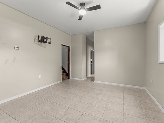 4th image of 1288 Dragoon St