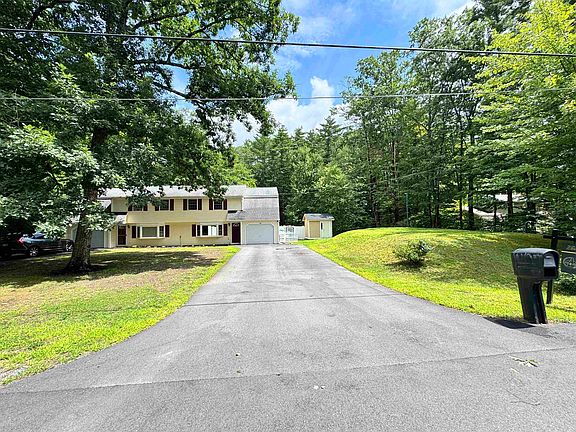 2nd image of 19 Deerwood Drive #B