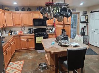 10945 Washington Rd, Nevada City, CA 95959