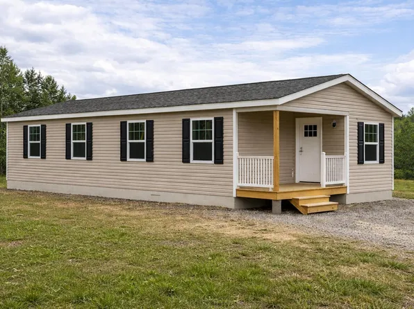 5 Corbyn Way, Livermore, ME 04253