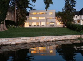 20 Park Ln, Minneapolis, MN 55416