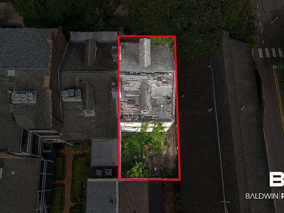 4th image of 303 N Conception St