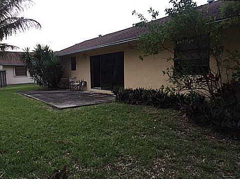 4th image of 11820 NW 27th Ct