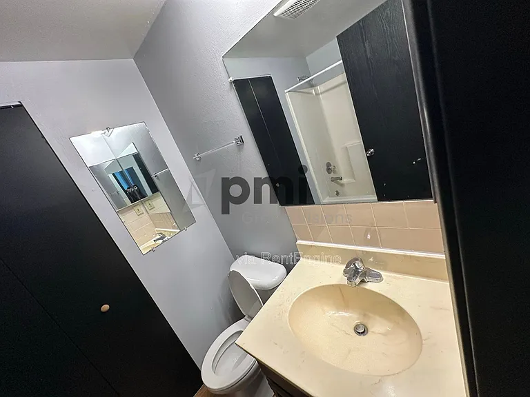 Vawter Street Apartments — Photo 30