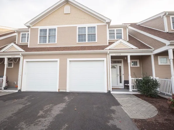 70 Endicott St #1208, Norwood, MA 02062