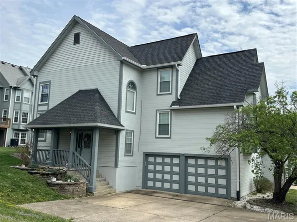 898 Westerfield Dr S #1, Saint Charles, MO 63304