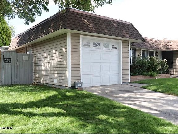 3rd image of 1712 Gault Way