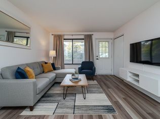 7656 13th St N, Oakdale, MN 55128