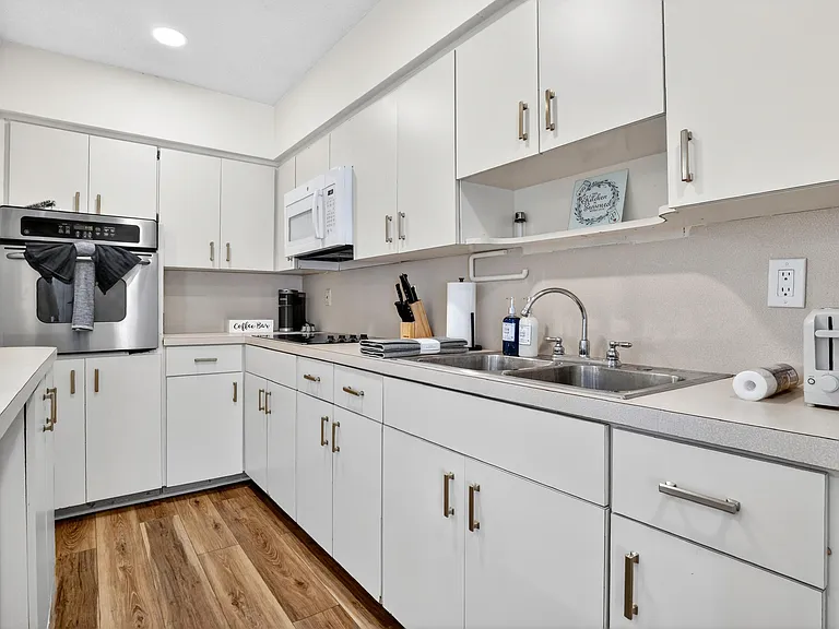 1761 NE 55th St #1 — Photo 18