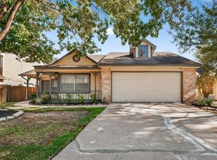 11415 Chariot Dr, Stafford, TX 77477
