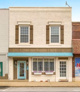 112 N Main St, Bourbon, IN, 46504