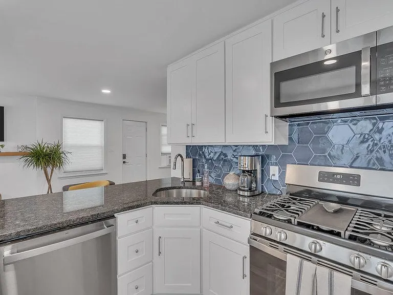 506 Brinley Ave #2 — Photo 2